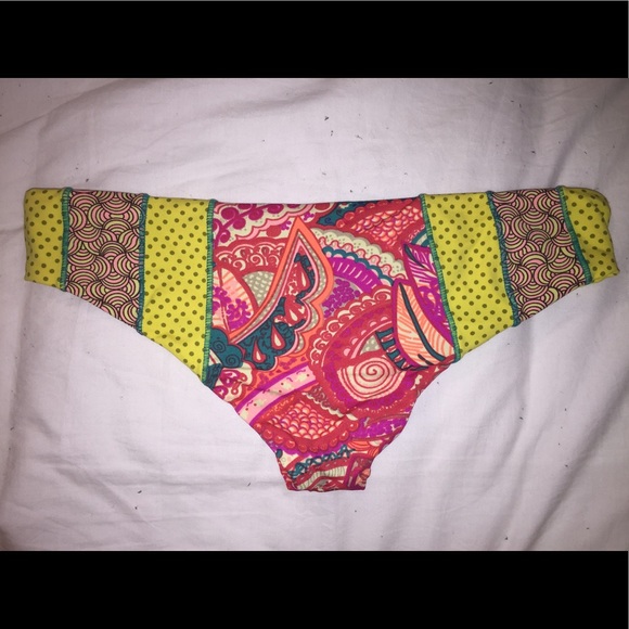 Reversible Maaji bottoms - Picture 2 of 3